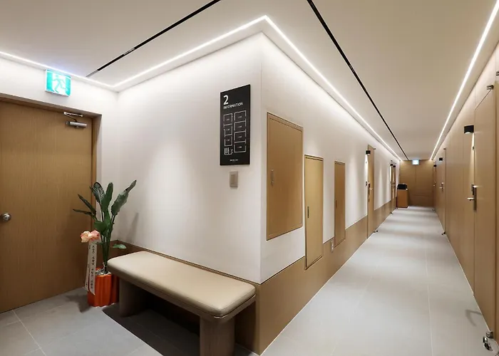 부천 브라운도트 부천역점 Hotel *